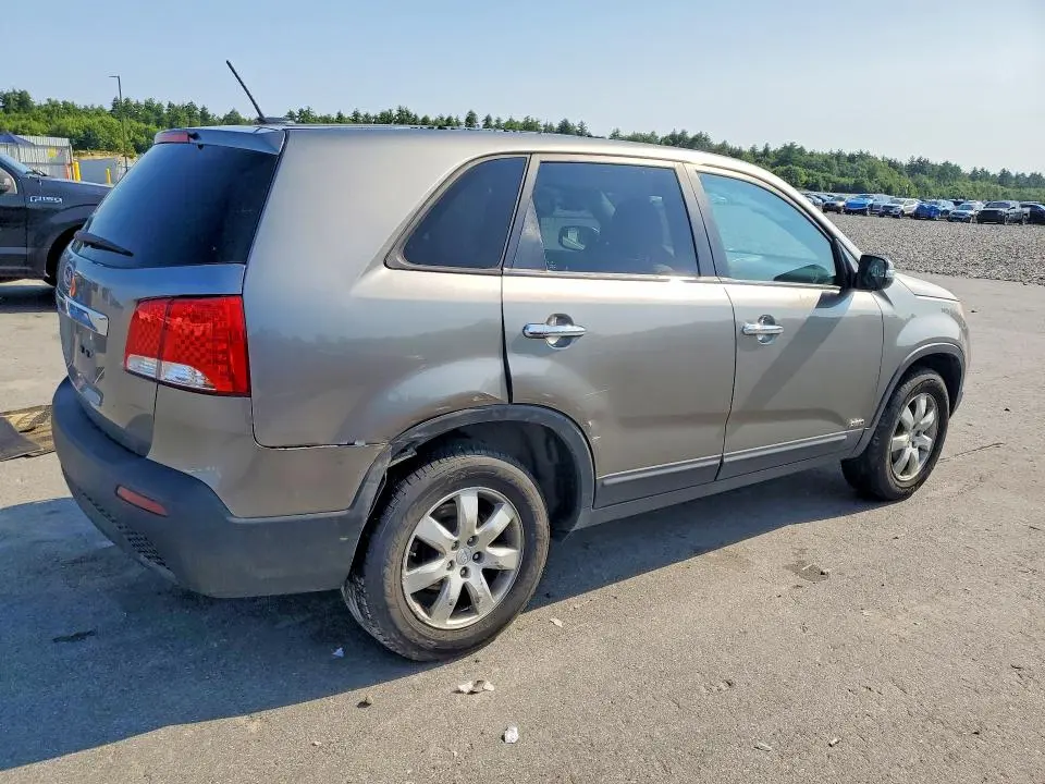 2012 KIA SORENTO LX  