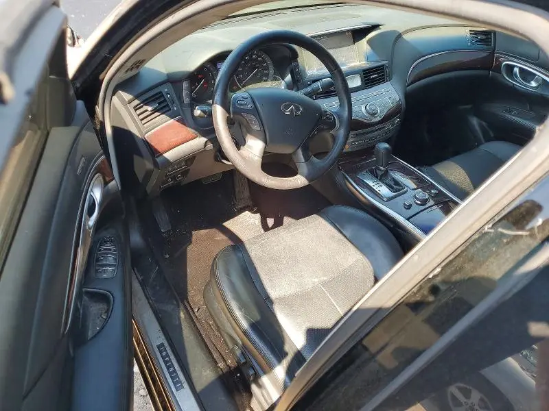 2015 INFINITI Q70L 3.7  
