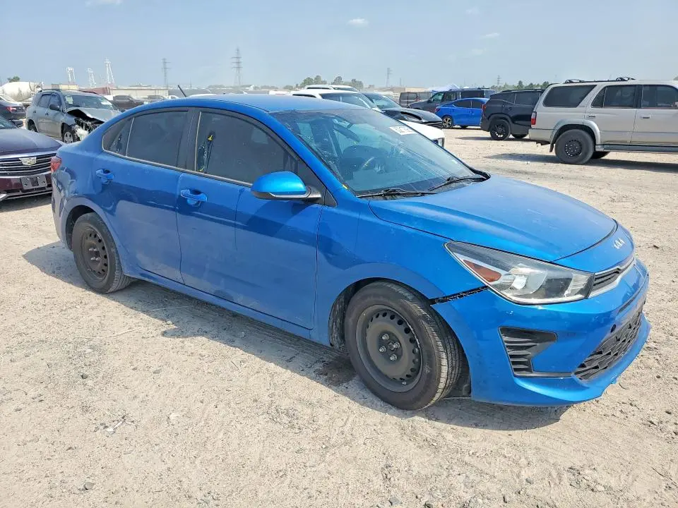 2022 KIA RIO S  