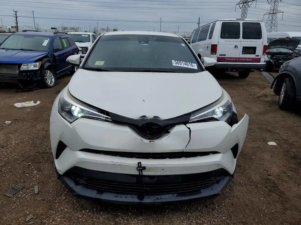 2018 TOYOTA C-HR XLE  