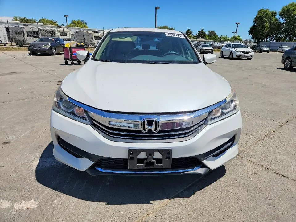 2017 HONDA ACCORD LX  