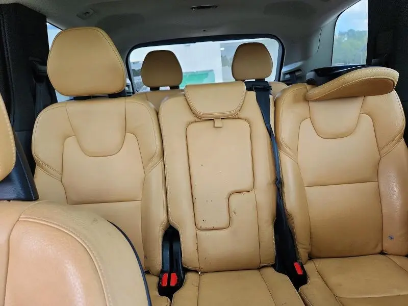 2016 VOLVO XC90 T6  