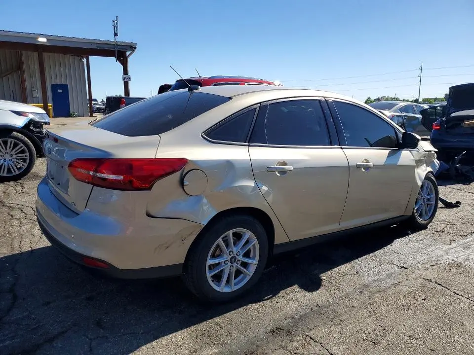 2017 FORD FOCUS SE  