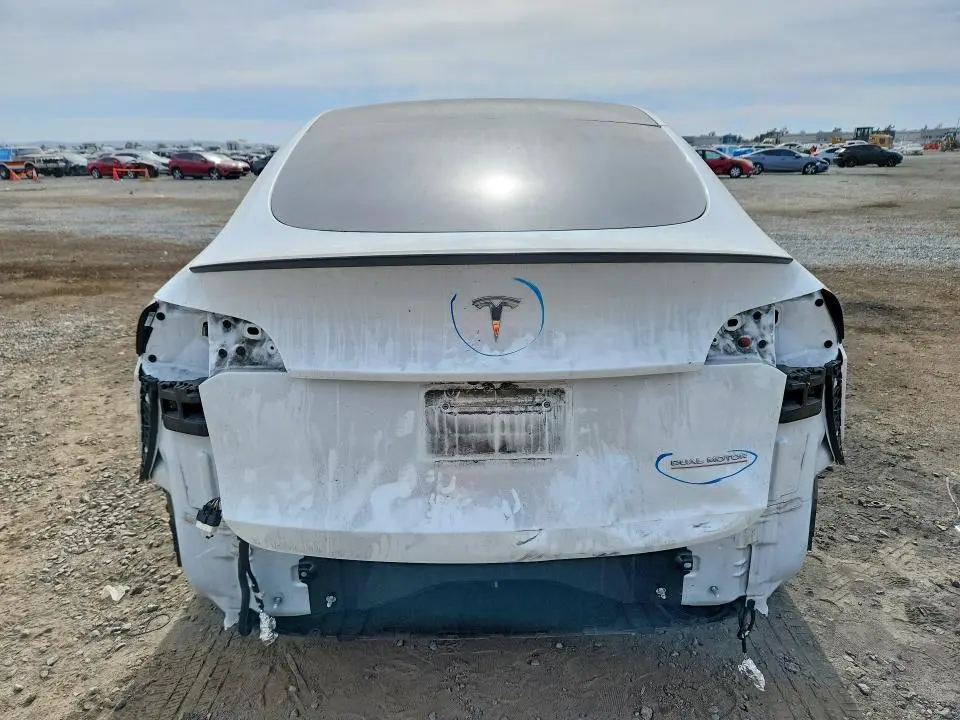 2022 TESLA MODEL Y   