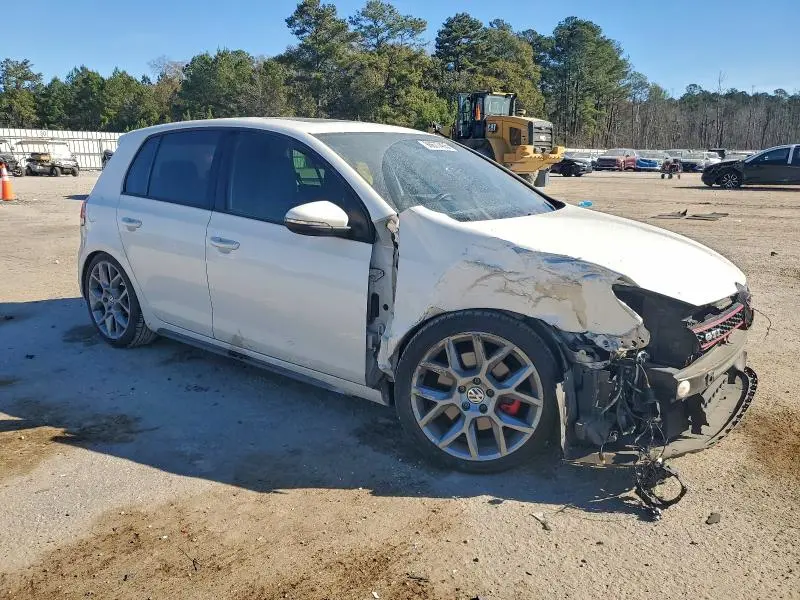 2013 VOLKSWAGEN GTI   