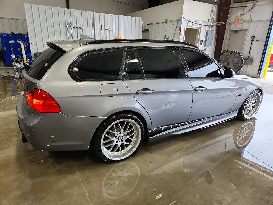 2011 BMW 328 XI  