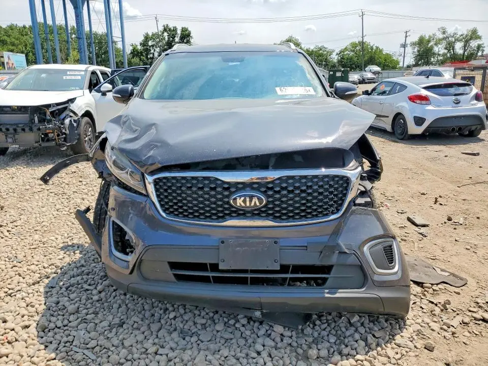 2017 KIA SORENTO LX V6  