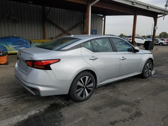 2022 NISSAN ALTIMA SV  