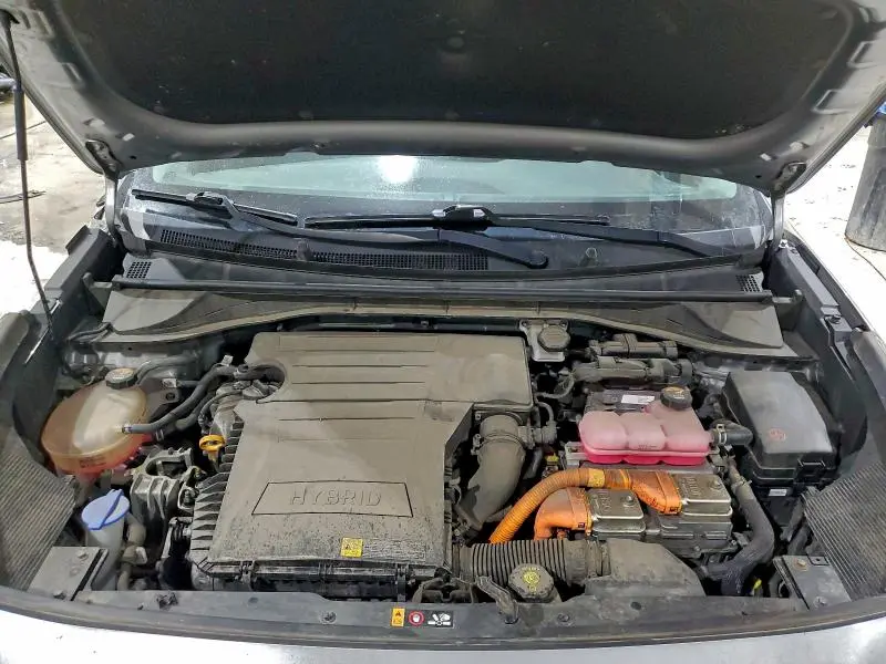 2022 KIA NIRO LX  