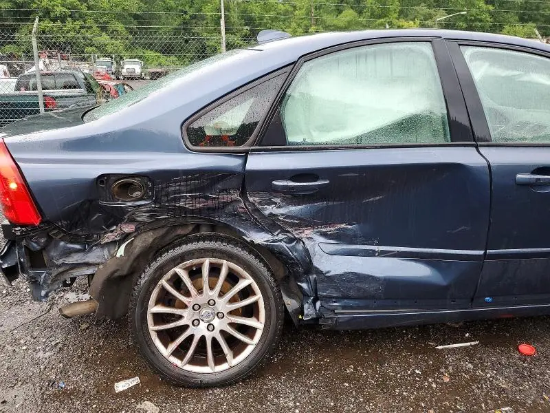 2010 VOLVO S40 2.4I  