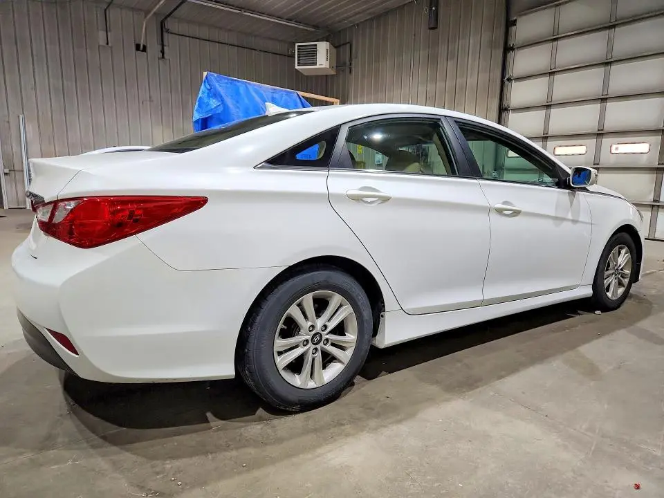 2014 HYUNDAI SONATA GLS  