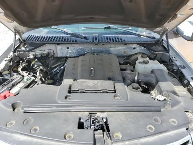 2011 LINCOLN NAVIGATOR   