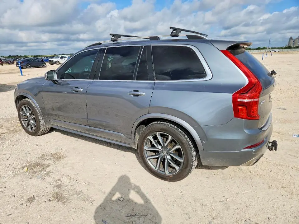 2017 VOLVO XC90 T6  