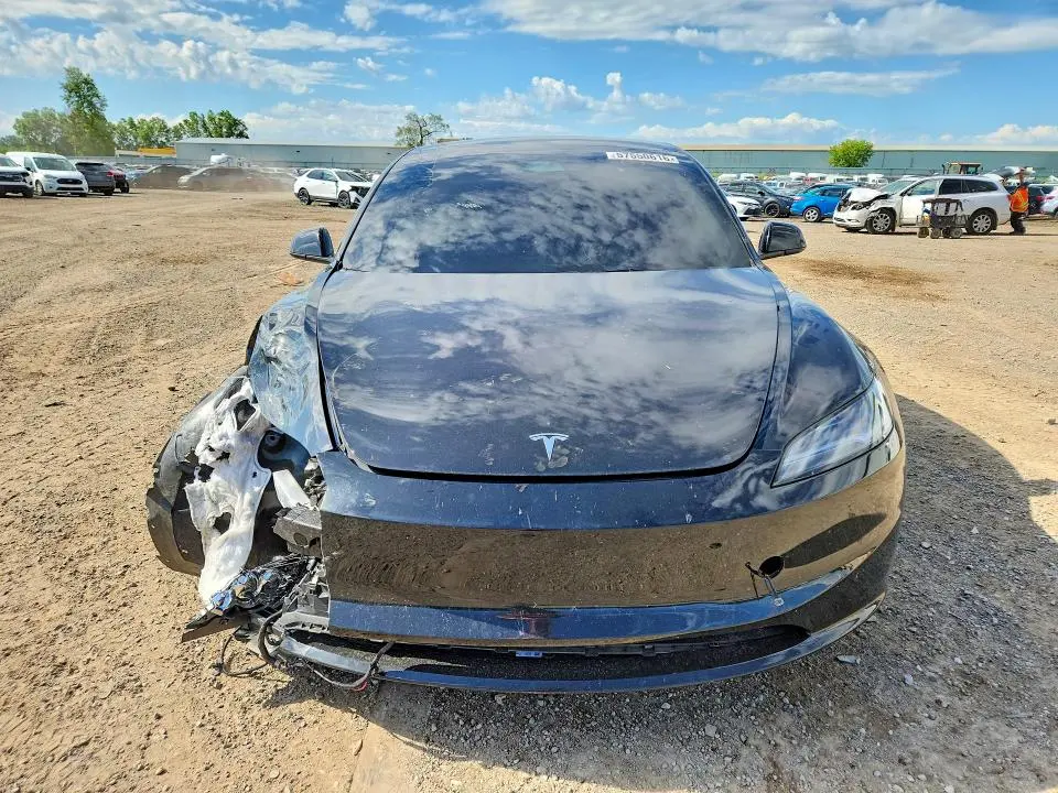 2025 TESLA MODEL 3   