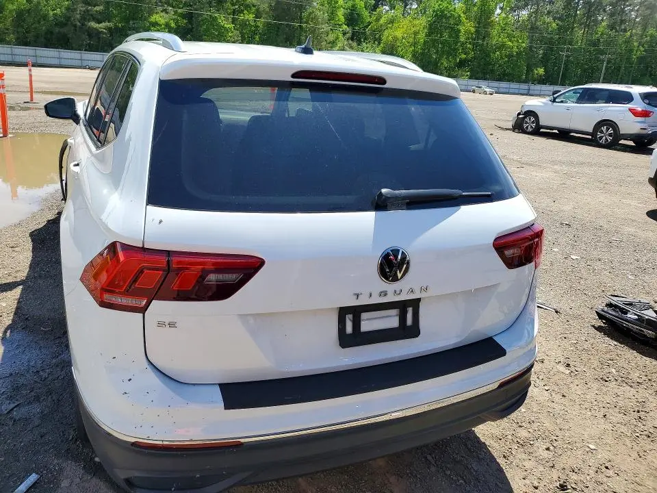 2024 VOLKSWAGEN TIGUAN SE  