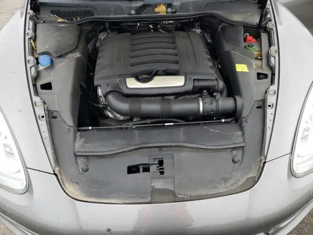 2014 PORSCHE CAYENNE   