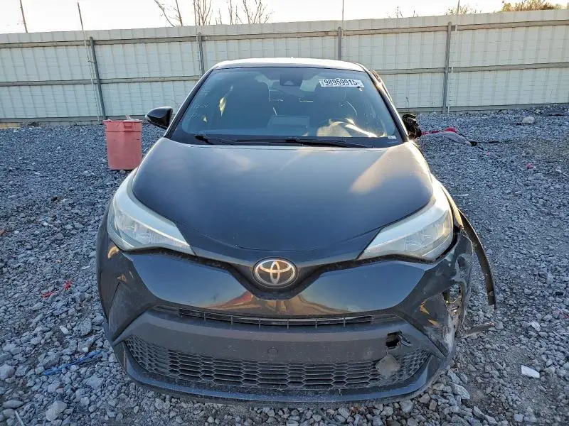 2021 TOYOTA C-HR XLE  