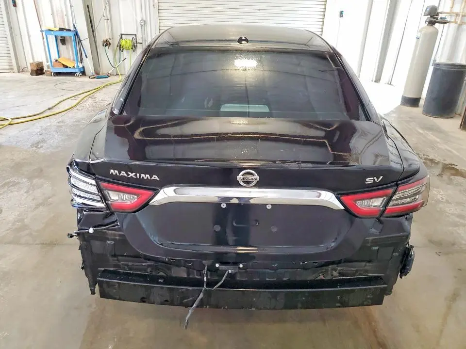 2022 NISSAN MAXIMA SV  