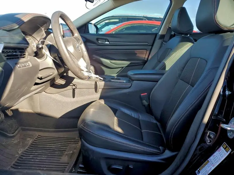 2022 NISSAN ALTIMA SR  