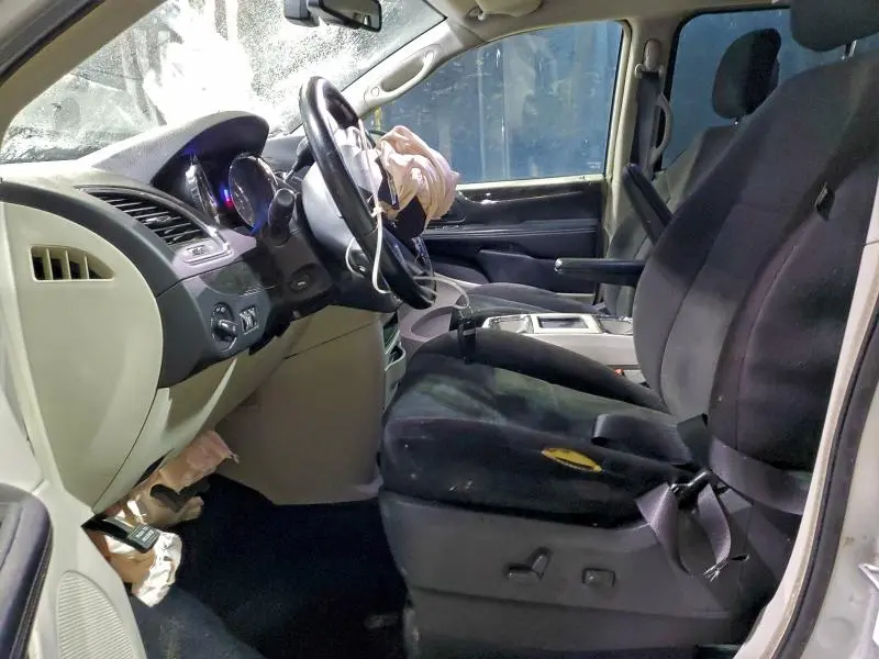 2011 CHRYSLER TOWN & COUNTRY TOURING  