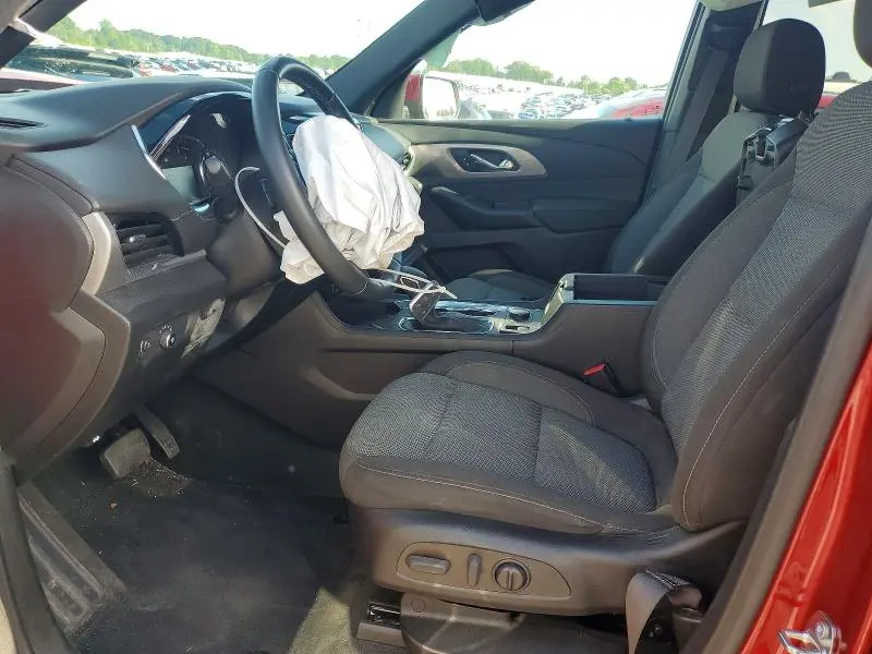 2023 CHEVROLET TRAVERSE LT  