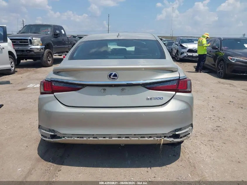 2022 LEXUS ES 300H ULTRA LUXURY