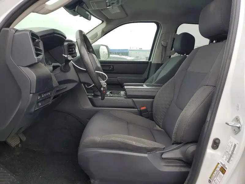 2023 TOYOTA TUNDRA SR  