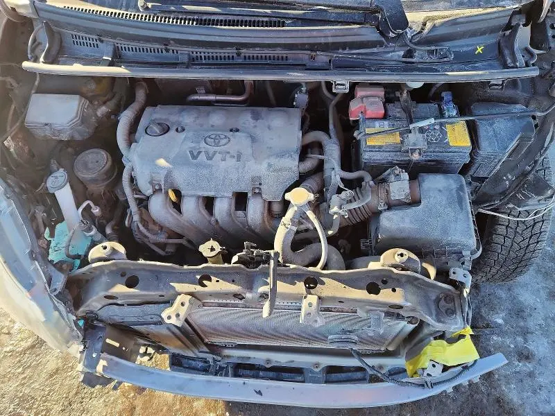 2015 TOYOTA YARIS 5-DOOR L  