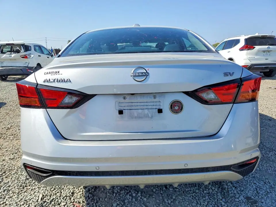 2024 NISSAN ALTIMA SV  