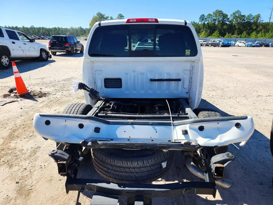 2020 NISSAN FRONTIER SV  