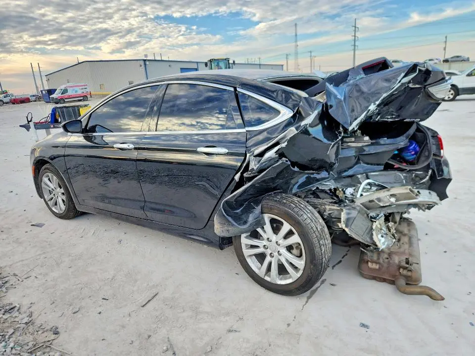 2015 CHRYSLER 200   
