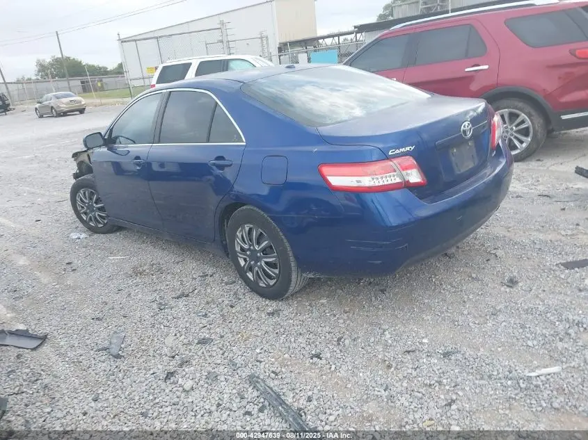 2011 TOYOTA CAMRY LE