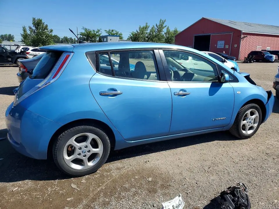 2012 NISSAN LEAF SV  