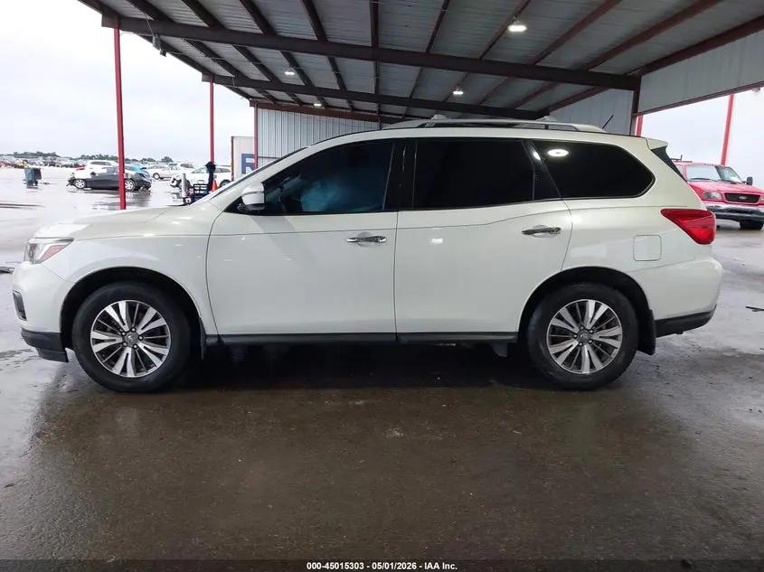 2017 NISSAN PATHFINDER SV