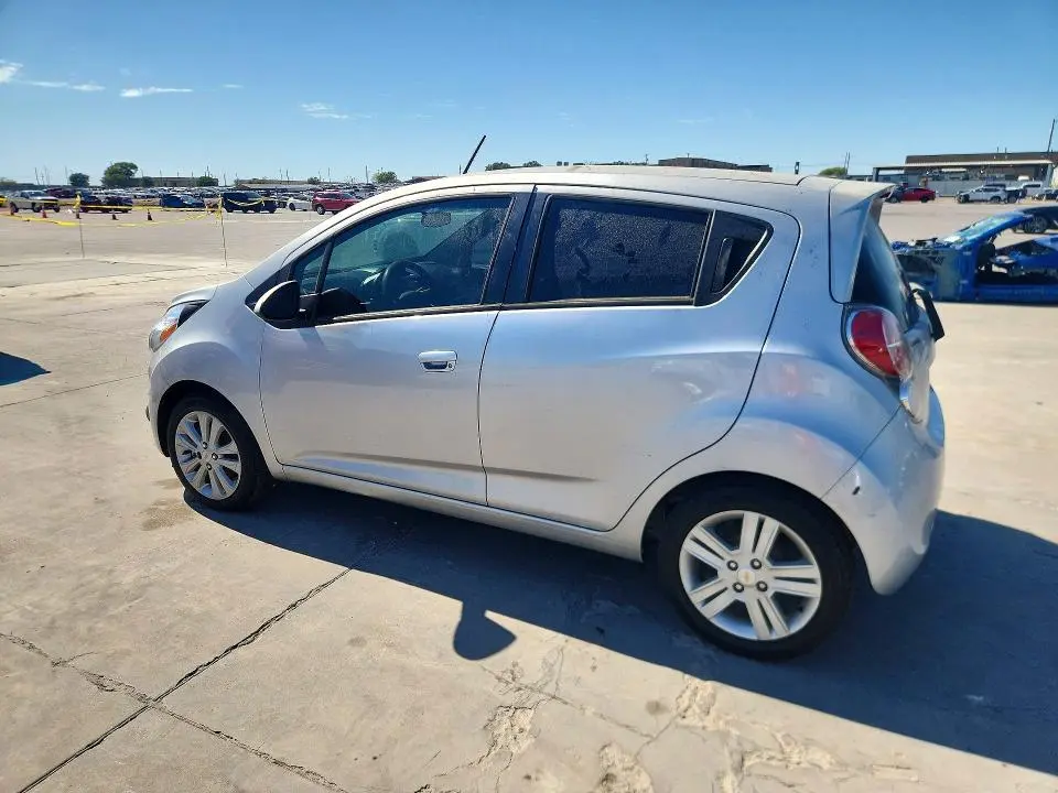 2015 CHEVROLET SPARK 1LT  