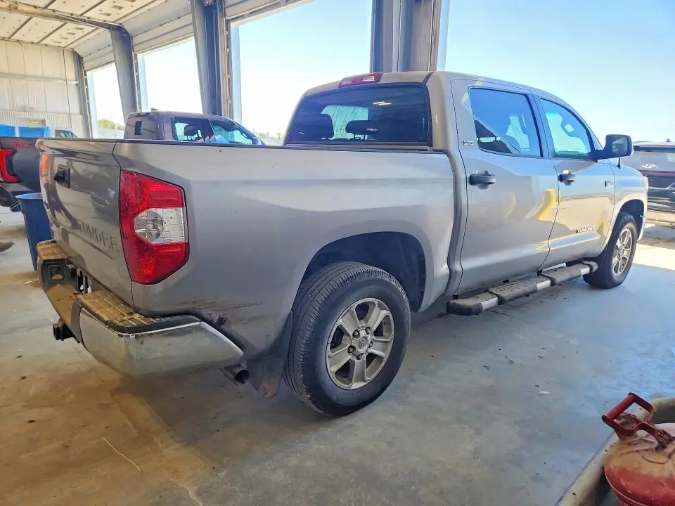2016 TOYOTA TUNDRA SR5  