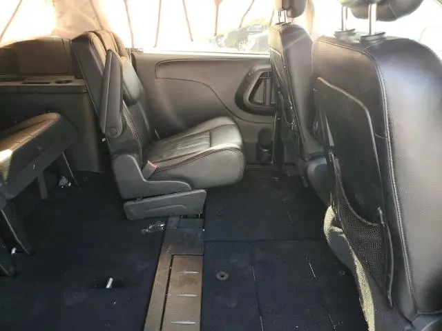 2016 DODGE GRAND CARAVAN R/T  