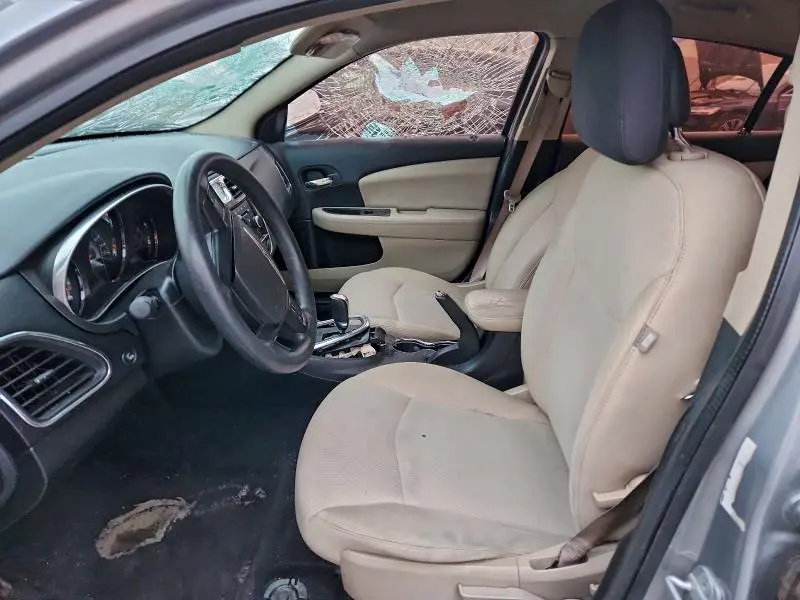 2013 CHRYSLER 200 LX  