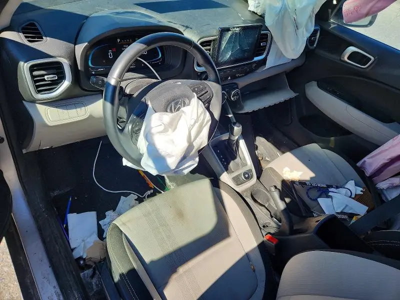 2023 HYUNDAI VENUE SEL  