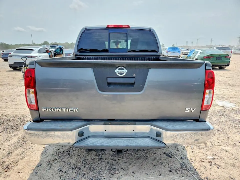 2017 NISSAN FRONTIER SV  