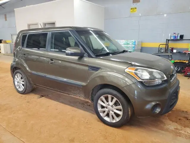 2013 KIA SOUL +  