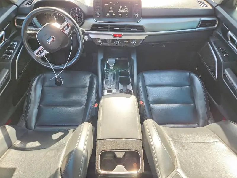 2020 KIA TELLURIDE LX  