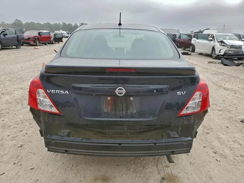 2019 NISSAN VERSA S  