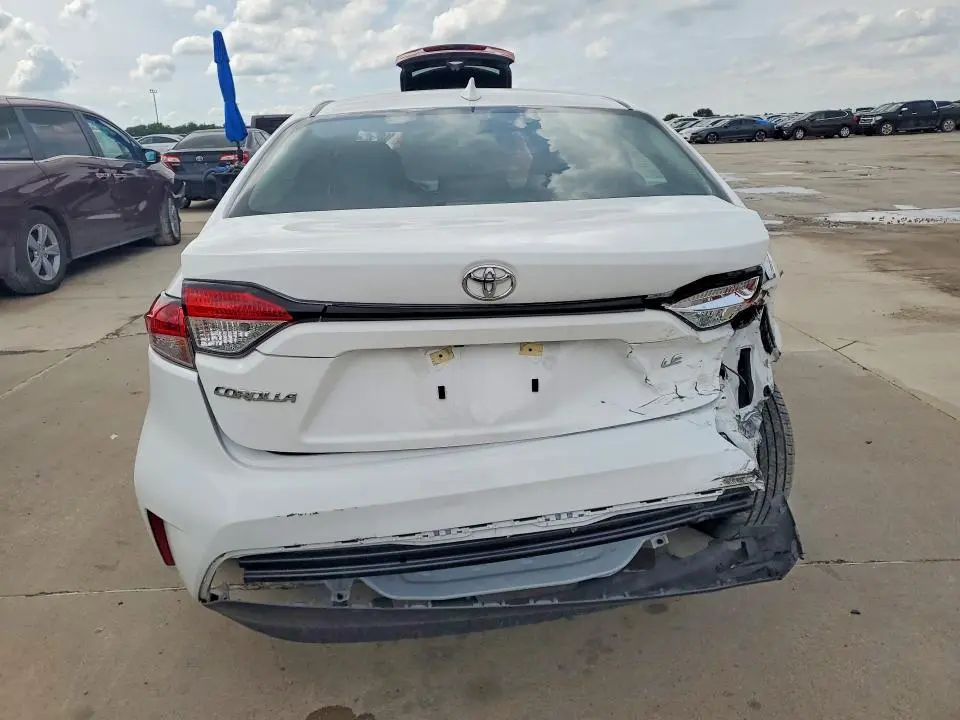 2025 TOYOTA COROLLA LE  