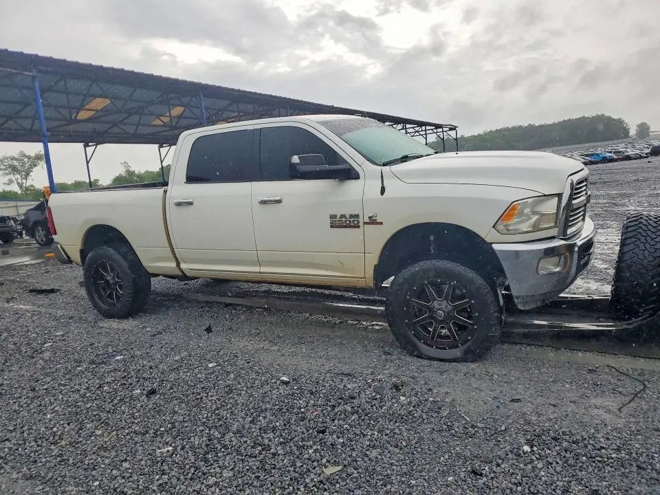 2014 RAM 2500 SLT  