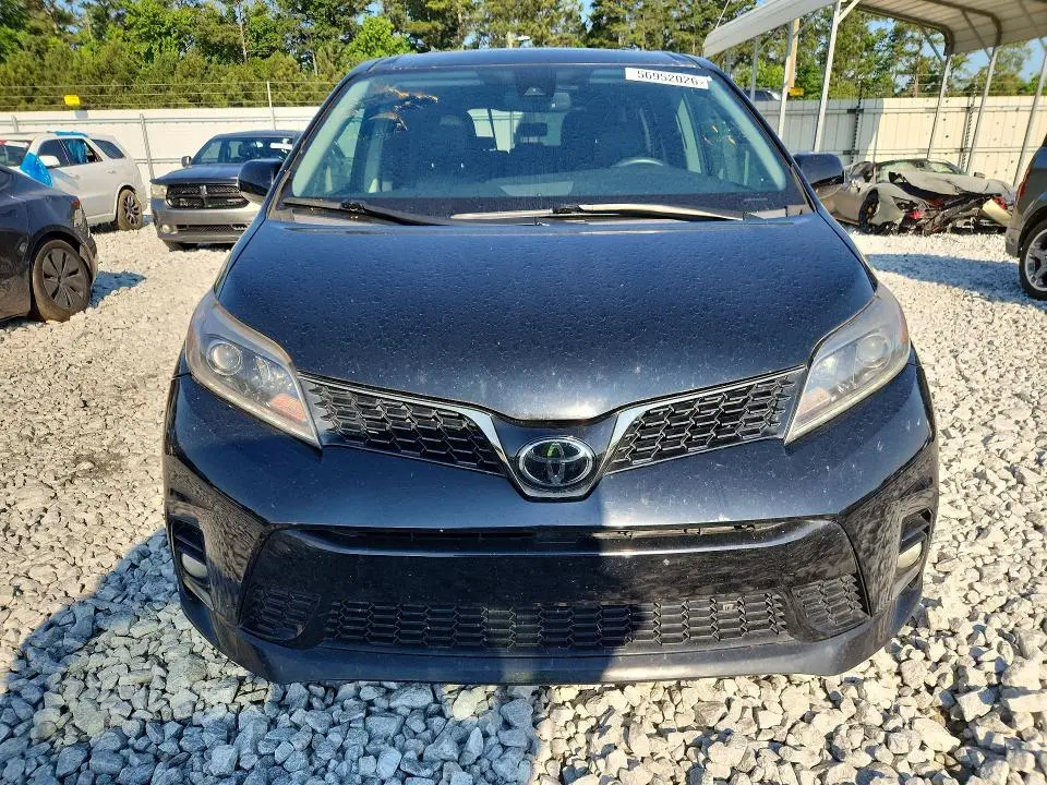 2018 TOYOTA SIENNA SE PREMIUM 8-PASSENGER  
