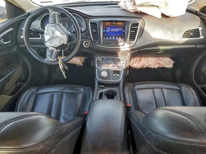 2017 CHRYSLER 200 LIMITED  