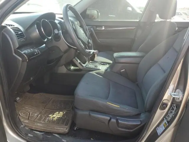 2011 KIA SORENTO BASE  