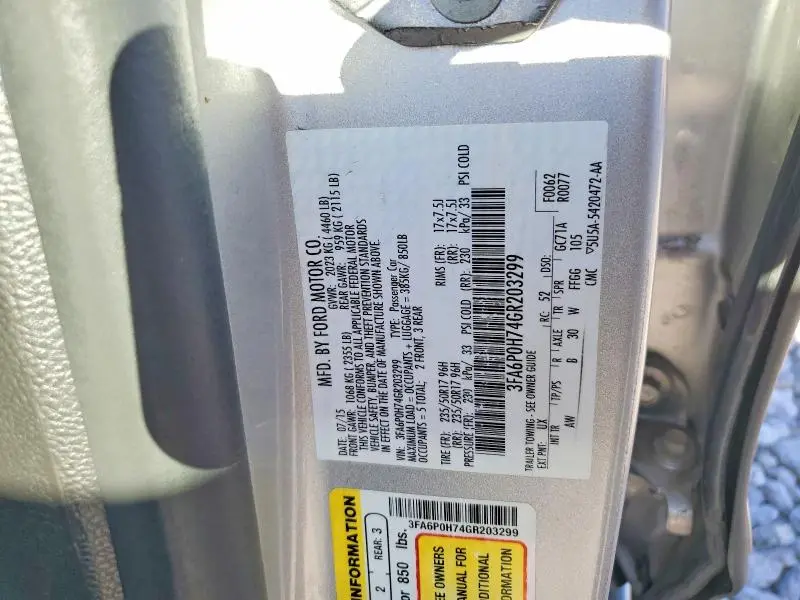 2016 FORD FUSION SE  