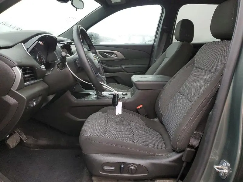 2023 CHEVROLET TRAVERSE LT  